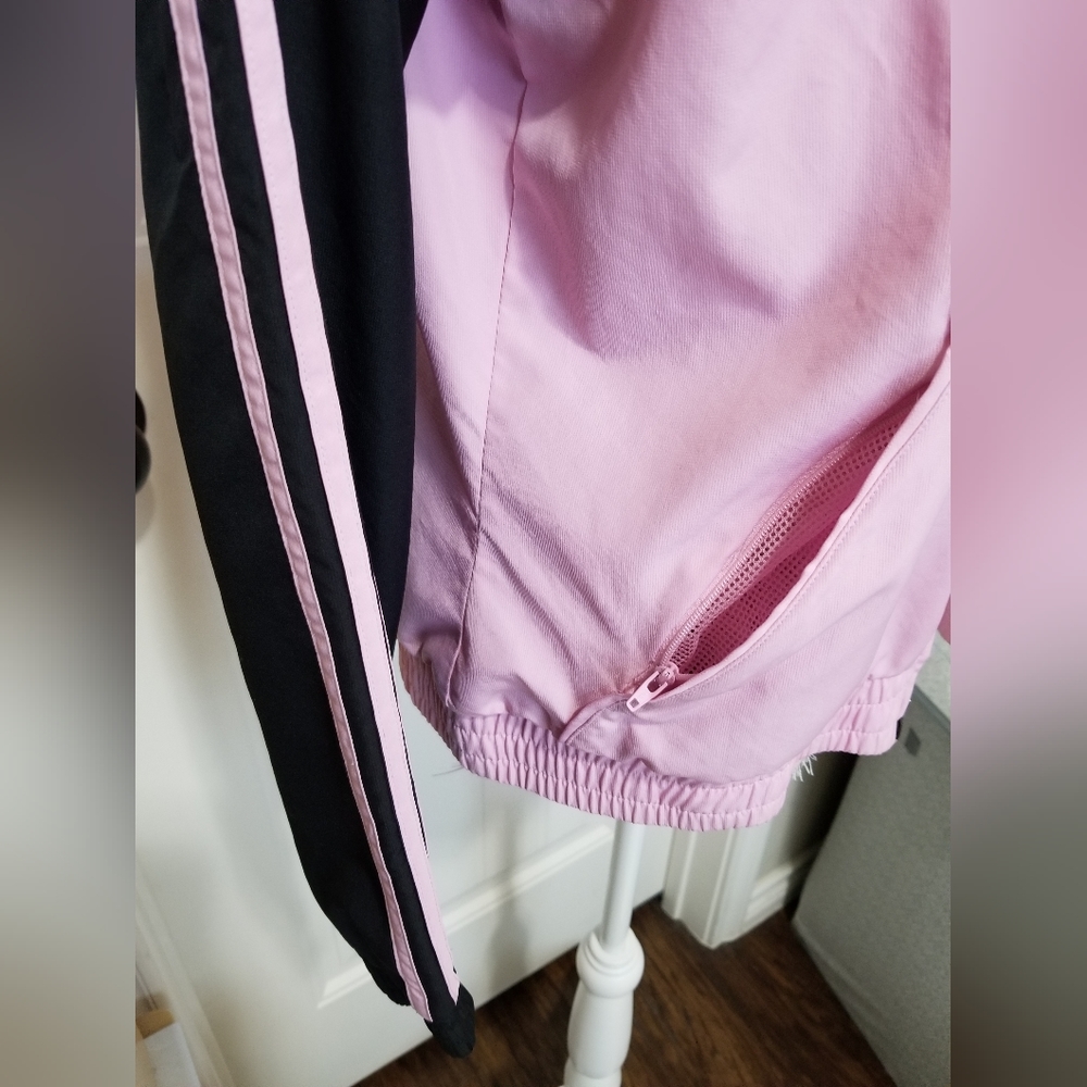 Adidas jacket - Picture 3 of 7